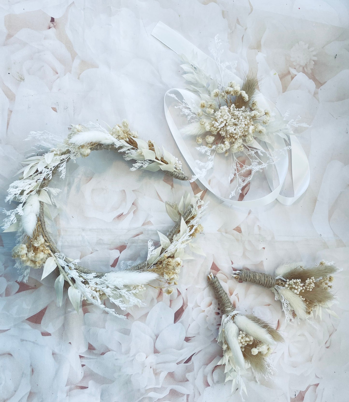 White Dried Flower Head Crown Boutonniere Wedding Corsage Wedding Flowers Groomsmen Boho Buttonhole