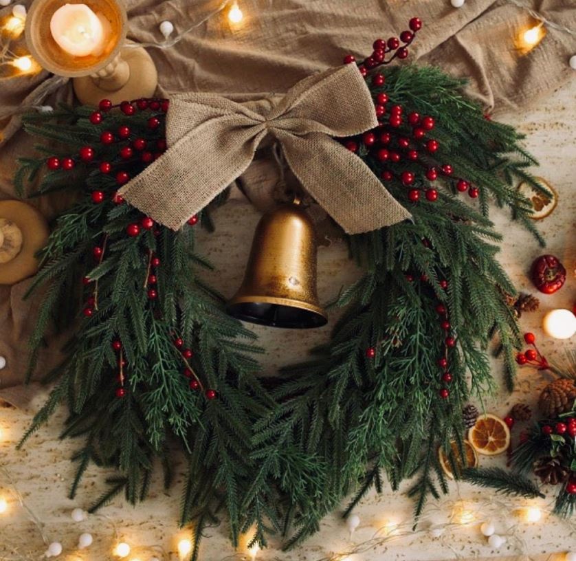 Christmas Red Berry Door Wreath For Front door Decor, 50cm Wreath Faux Red Berry Wreath Luxury Boho Door Wreath