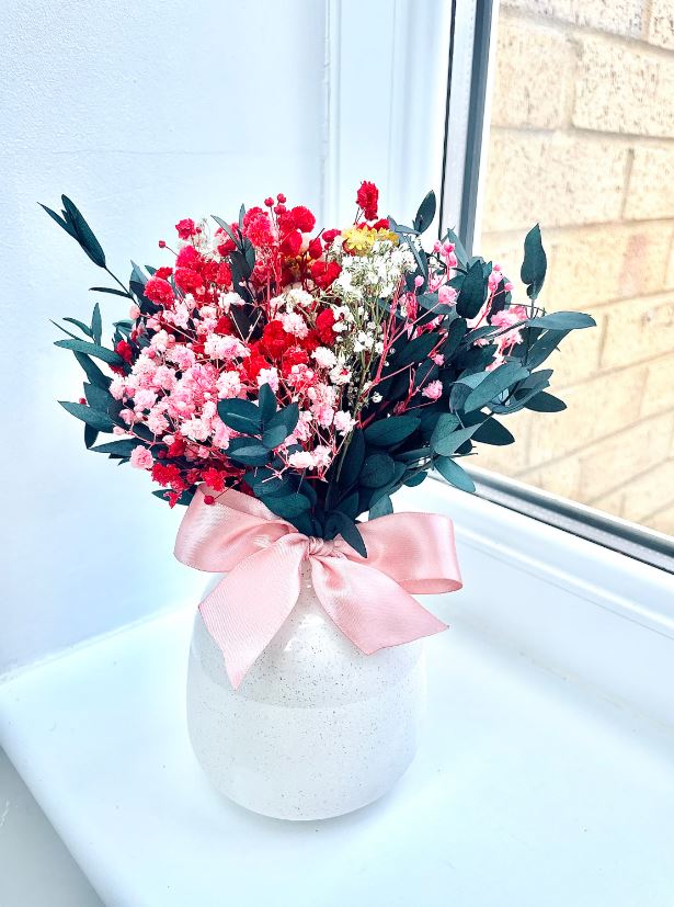 Centerpiece Flowers with vase Gift for teacher Mini Dried Flower Bouquet Gift for Her Home Decor Birthday Gift Decor Gift Gypsophila
