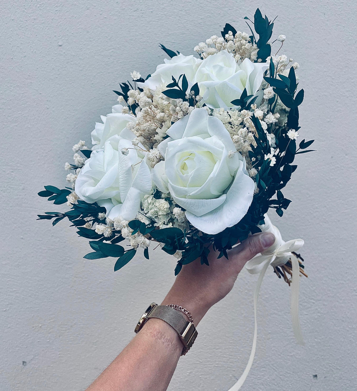 Dried Flower Bridal Bouquet White Real Touch Roses Preserved Eucalyptus Gypsophila Wedding Bouquet Boho Rustic Keepsake Flowers