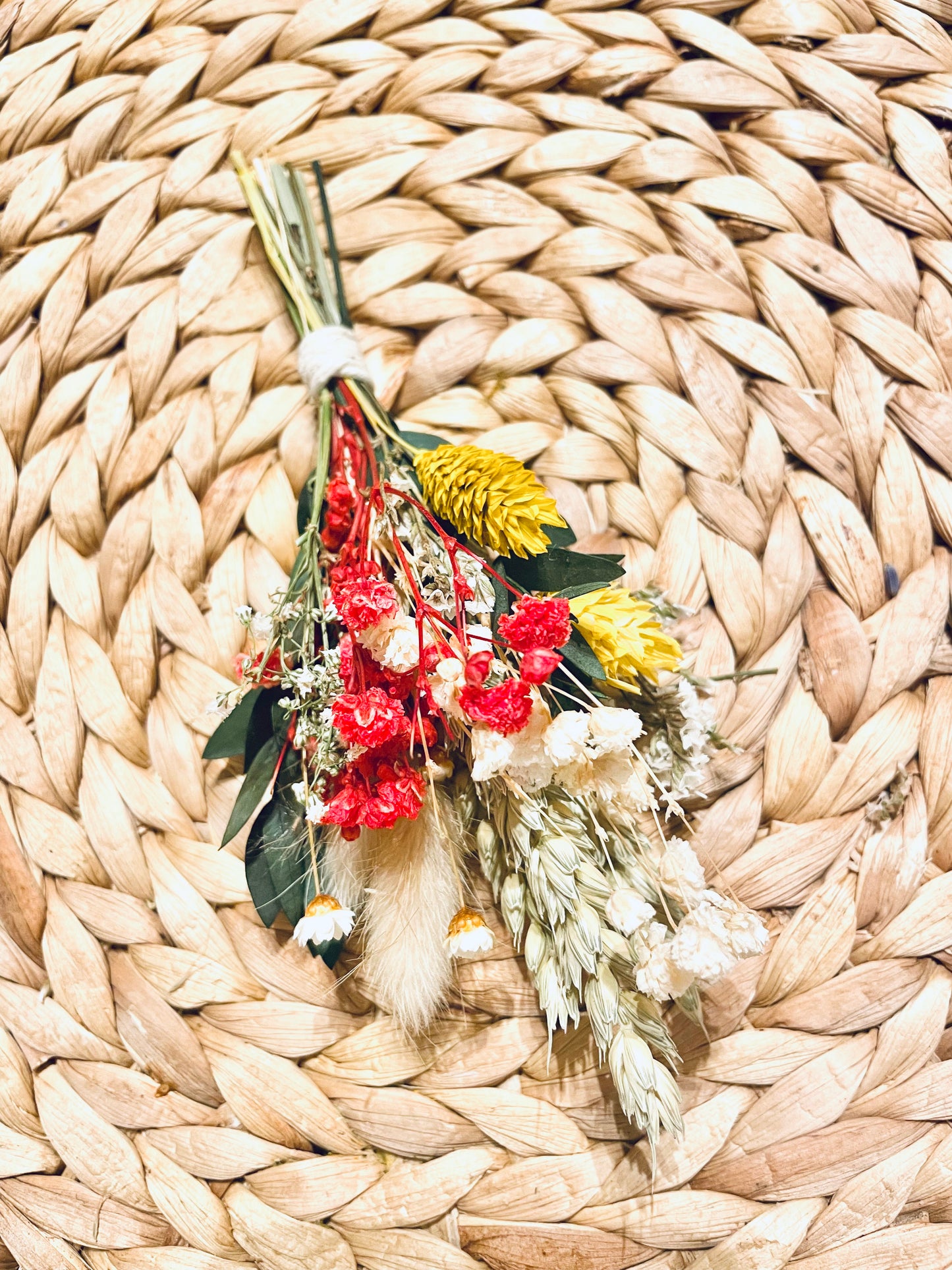 Boutonnière/ Buttonhole/ Mini dried flowers bouquet/ Wedding Mini flower bundle / Small flower arrangement