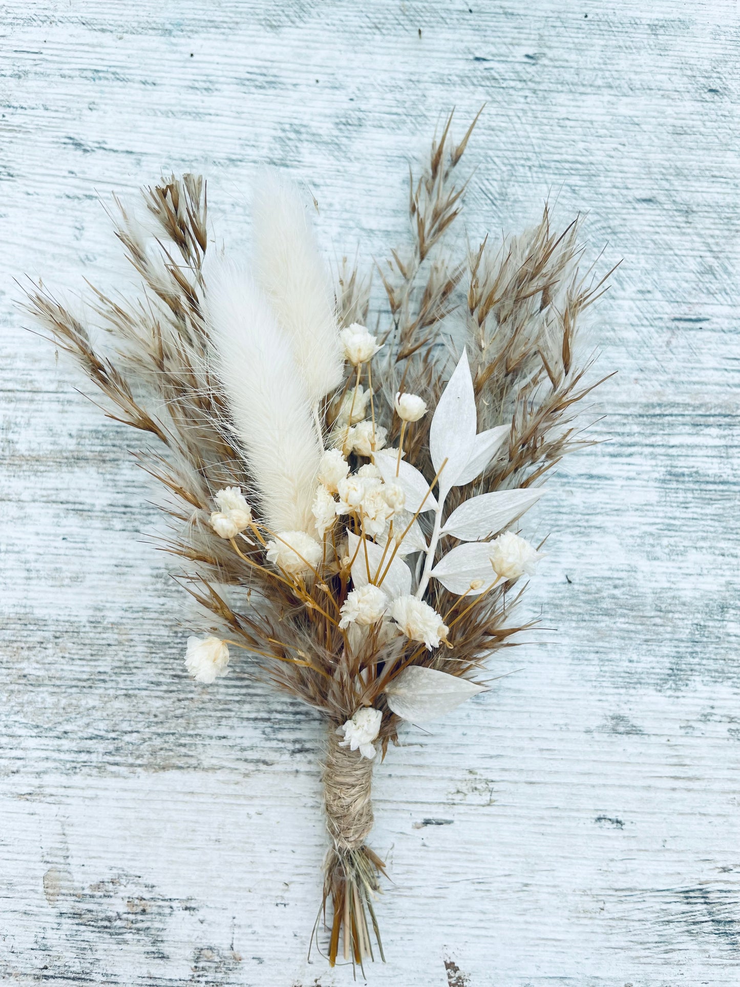 Pampas Boutonnière/ Buttonhole/ Mini dried flowers bouquet/ Wedding Mini flower bundle / Small flower arrangement