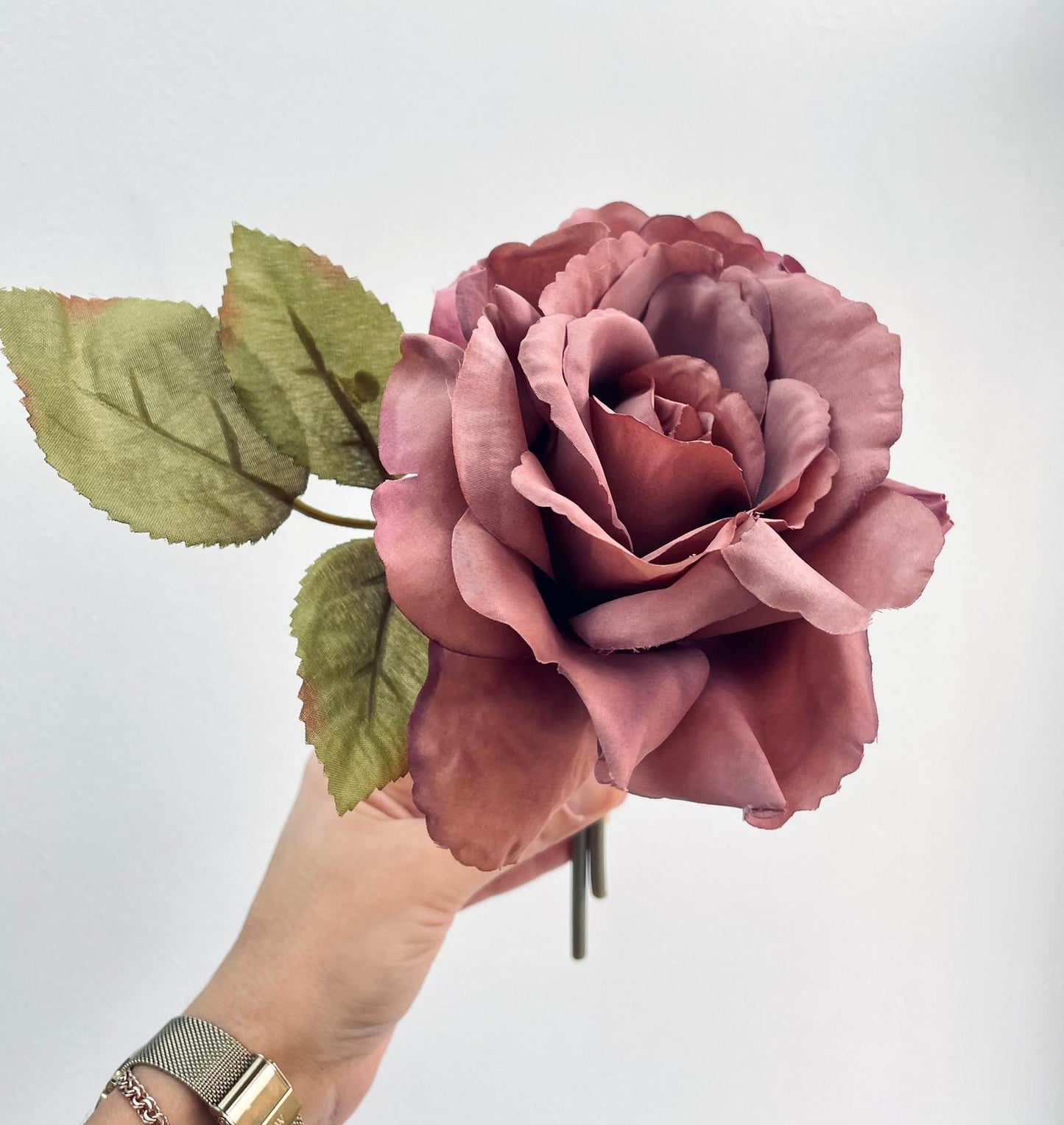 Faux Silk Medium Rose Posy 5 Stems 27cm/11 Inches Tall Antique Pink Artificial Roses