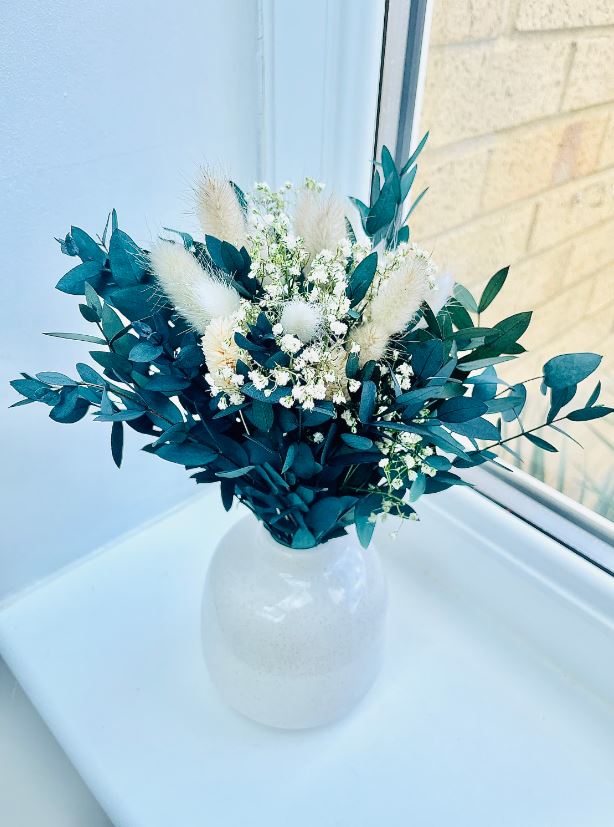 Centerpiece Flowers with vase Gift for teacher Mini Dried Flower Bouquet Gift for Her Home Decor Birthday Gift Decor Gift Gypsophila