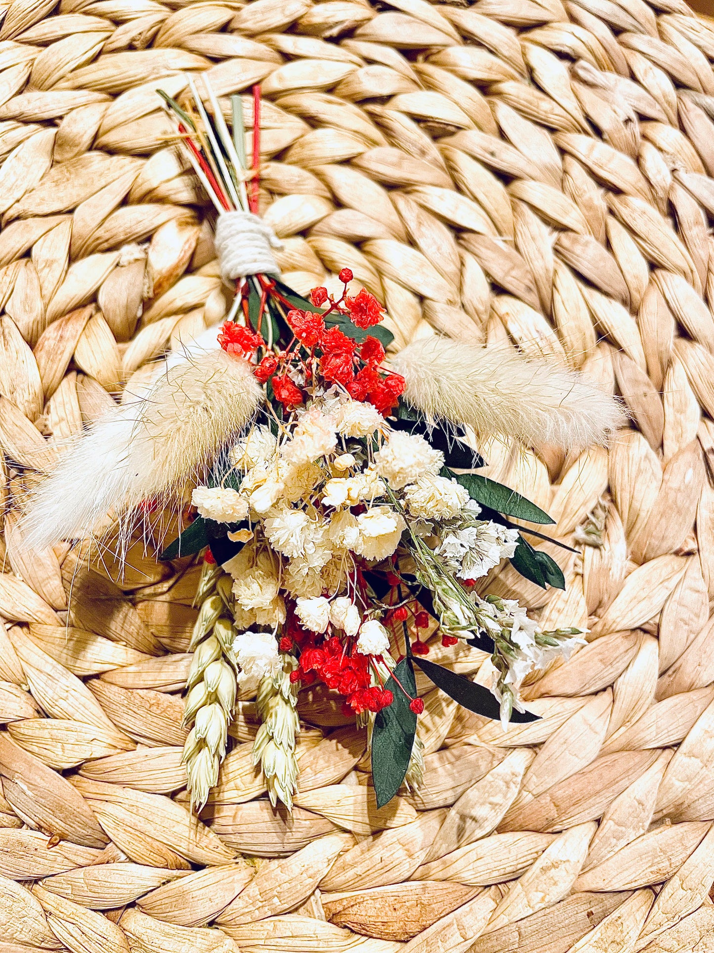 Boutonnière/ Buttonhole/ Mini dried flowers bouquet/ Wedding Mini flower bundle / Small flower arrangement