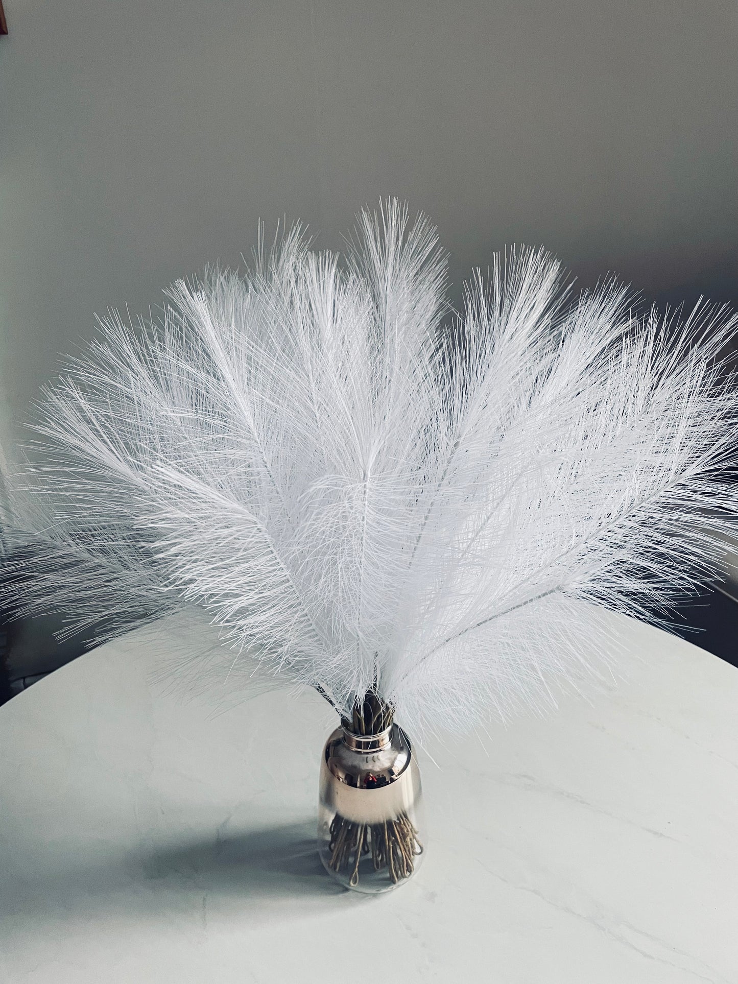 Faux White Pampas Grass with Vase – Elegant Home Décor
