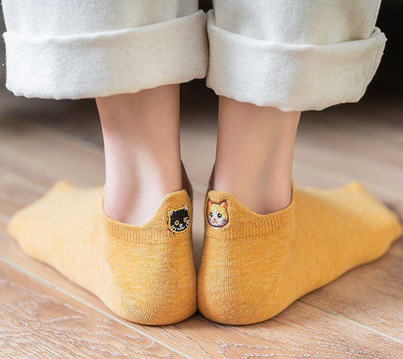Personalized Cotton cat embroidery ankle socks/women's ankle socks/cat socks/gift for her / cat owner gift