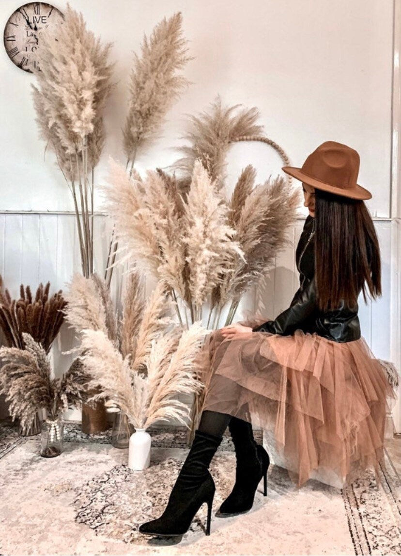 Luxury Large Fluffy Pampas, Pampas bouquet, Cream / Beige Dried Pampas 140cm. Gift, Home Decoration, Pampass grass, Dried Flowers