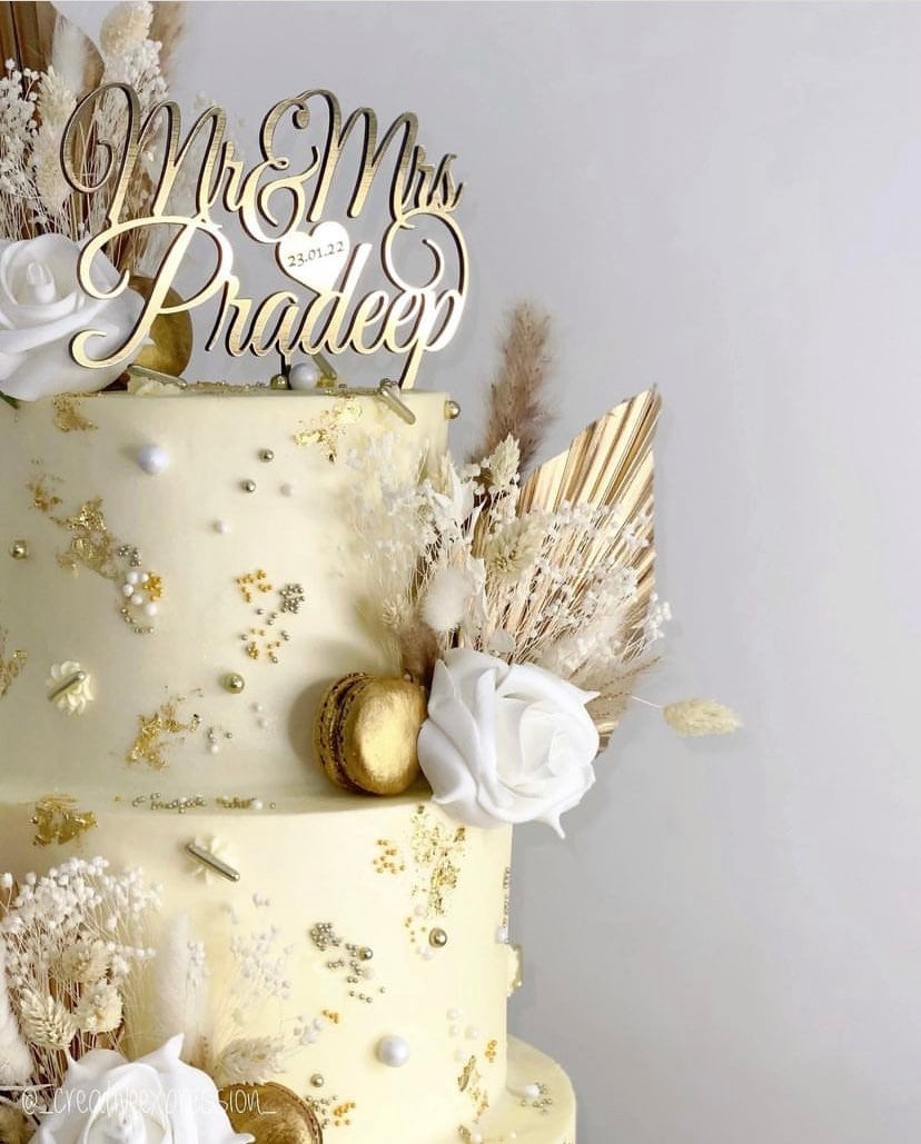Palm Spear Dried Flowers Bouquet Cake Topper / letterbox dried flowers / dried flower cake topper / pampas cake topper