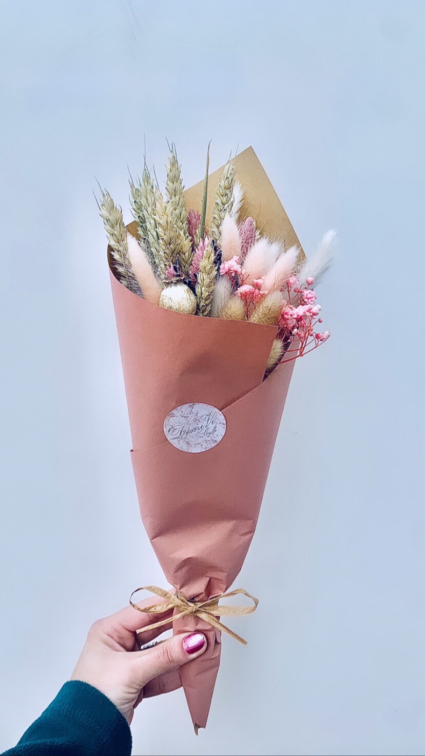 Dried Flower Arrangement Bouquet unique trendy home decor floral arrangements with phalaris grass UK/ Everlasting Dried Flower Bouquet