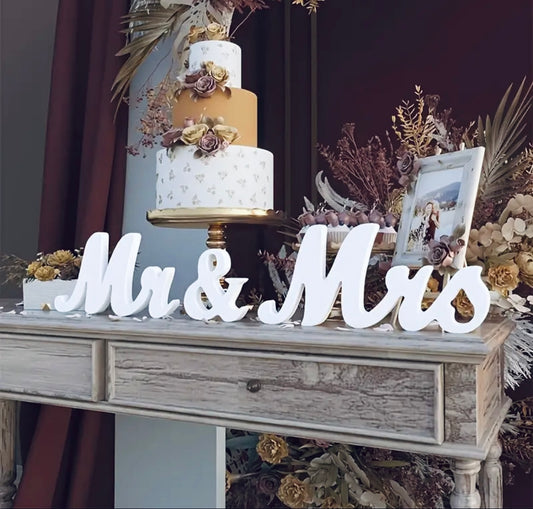 Mr and Mrs Sign Table Signs for Wedding Mr & Mrs Wood Wedding Sign Wood Mrs Sign for Table Wedding Wood Sign Wedding Table Decoration Rustic
