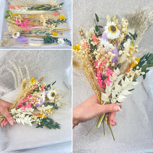 60+ Dried Flowers Offcuts / Dried Flower Crafting box / Letterbox flower offcuts / Mini Posies / Gift Topper / Dried Flower Cake topper