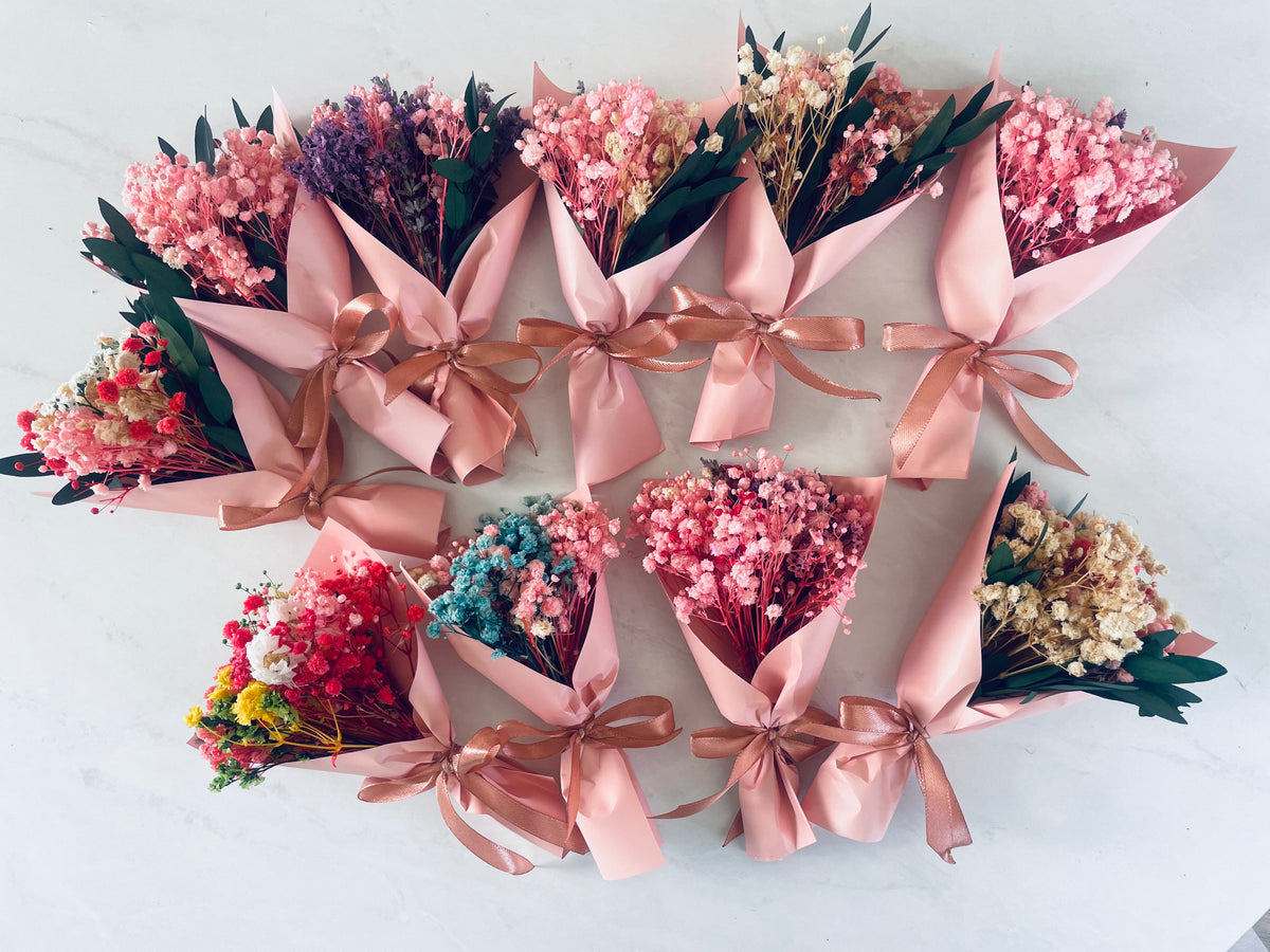 10 x Wrapped Mini Dried Flower Bouquets