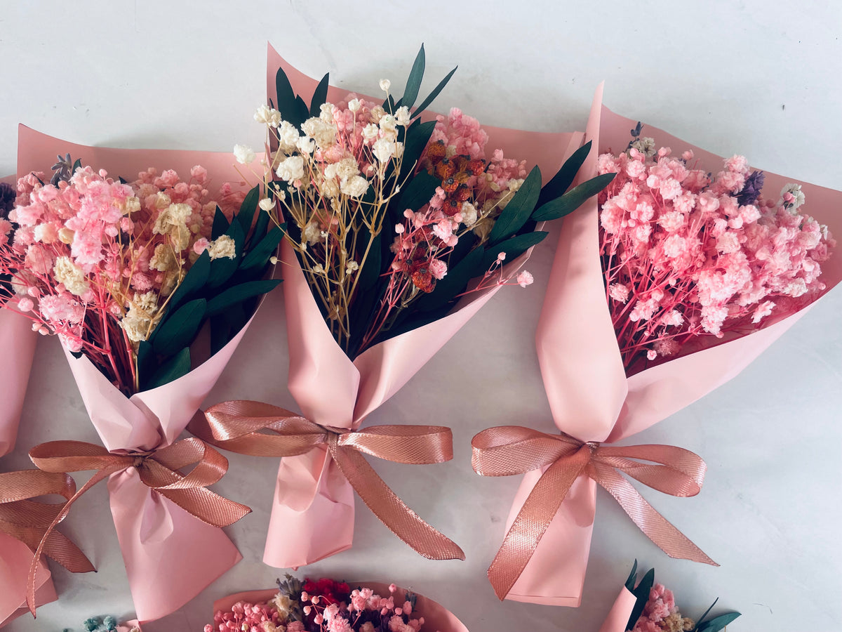 10 x Wrapped Mini Dried Flower Bouquets