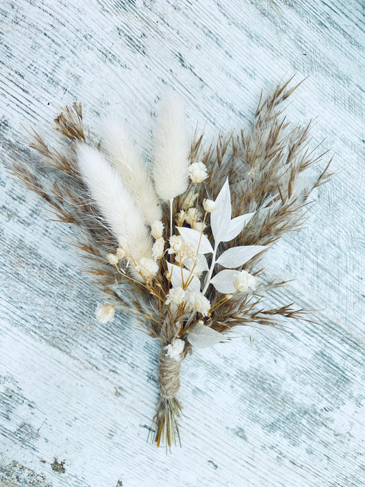 Pampas Boutonnière/ Buttonhole/ Mini dried flowers bouquet/ Wedding Mini flower bundle / Small flower arrangement