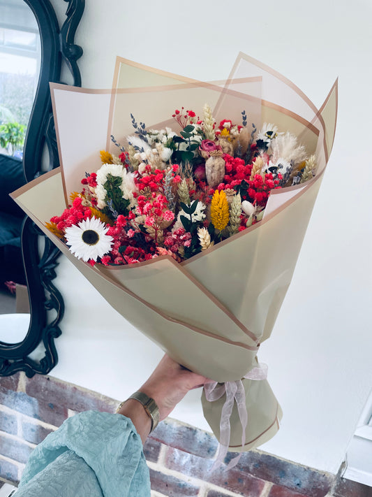 Eternal Bloom – Dried Flower Bouquet