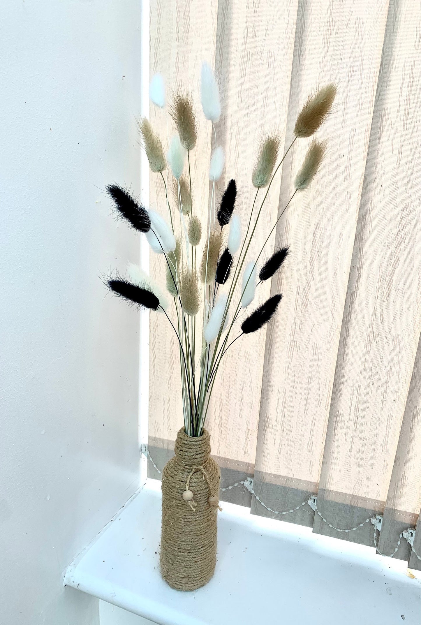 Brown White Black mixed bunny tails /Bunny Tail bouquet, Dried Lagurus , Dried flowers / Gift for her / pampass grass arrangement